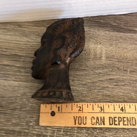 Hand Carved African Woman Wooden Bust - Picture 12 of 12